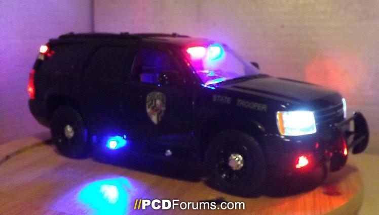 1-24 Maryland State Police tahoe with leds and reflective decals (8)