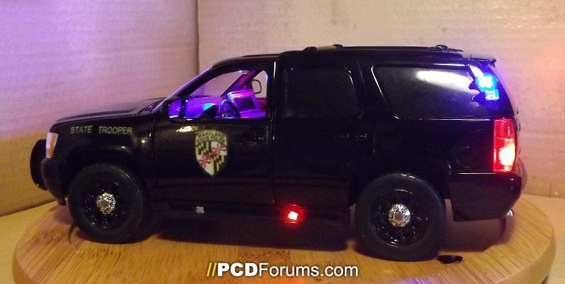 1-24 Maryland State Police tahoe with leds and reflective decals (6)