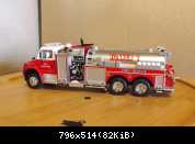 1-64 Code 3 Tanker with leds (24)