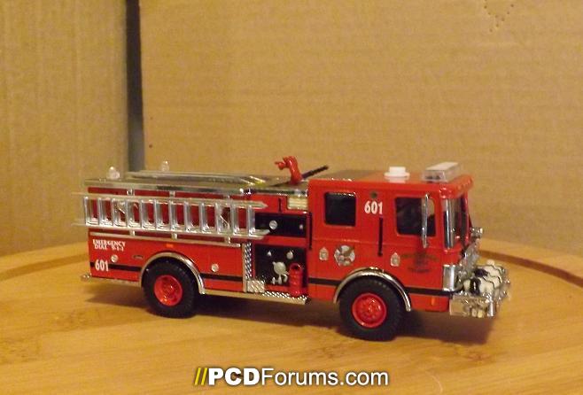 1-64 Fire Truck Willow Springs, Il CODE3 with leds Prep (15)