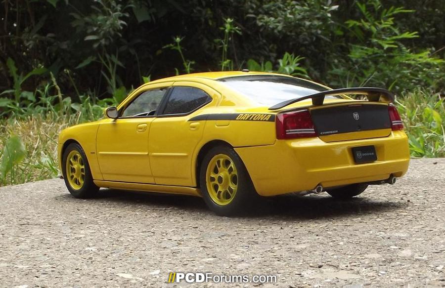 Yellow charger R-T  Daytona (2)