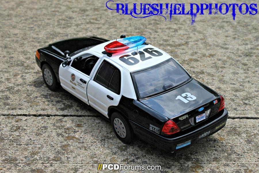 LAPD 1:18