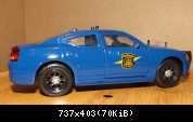 1-32 non lit Michigan State Police slick top charger (3)