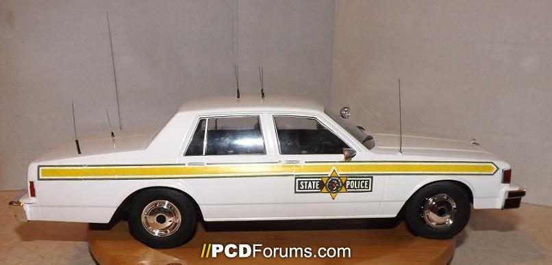 1-18 Illinois State Police 1985 caprice straight stripe (2)