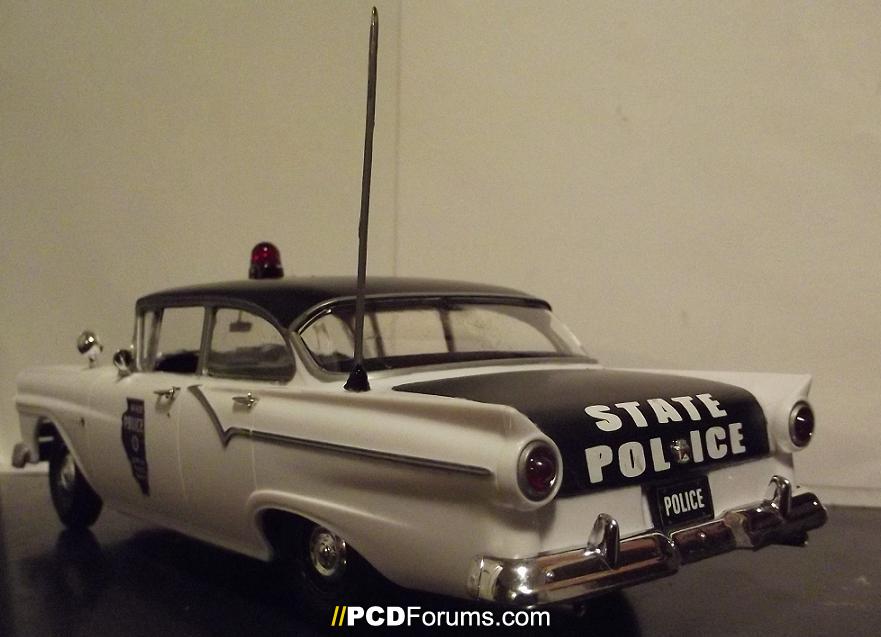 1-24 1957 Illinois State Police ford (2)